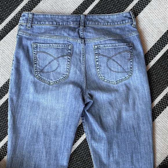 Chico’s Platinum Denim Ultimate Fit Slim Leg Jeans - Picture 11 of 16